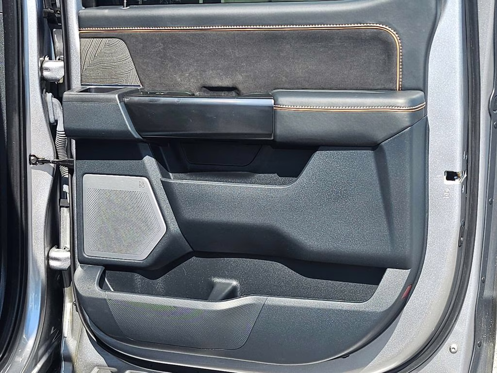 2022 Silver Metallic Ford F-150 Platinum 4X4 Truck