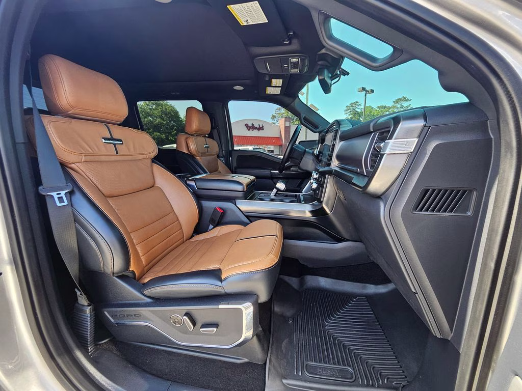2022 Silver Metallic Ford F-150 Platinum 4X4 Truck