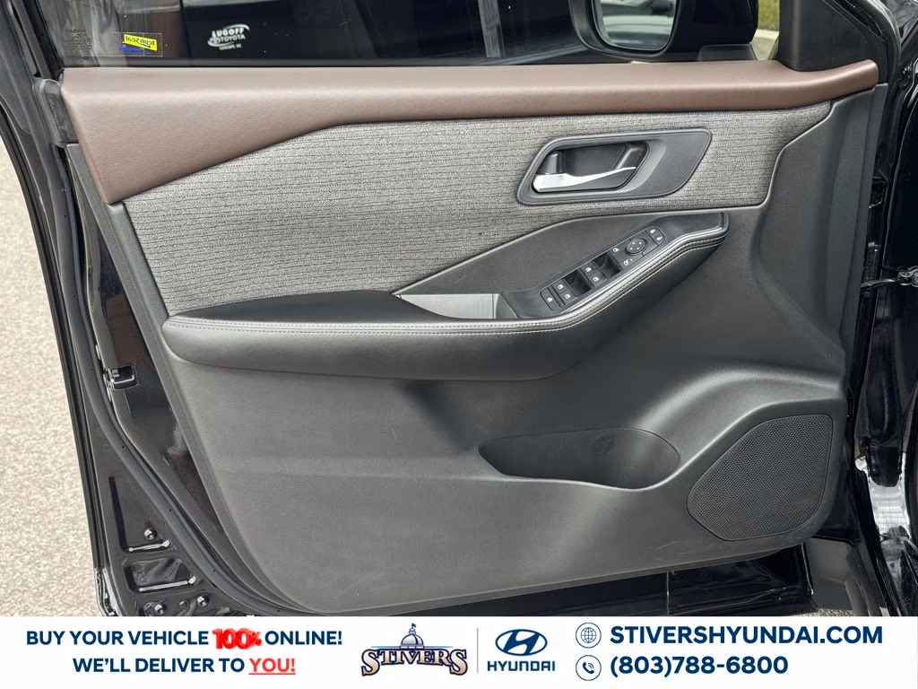 2023 Super Black Nissan Rogue SV FWD SUV