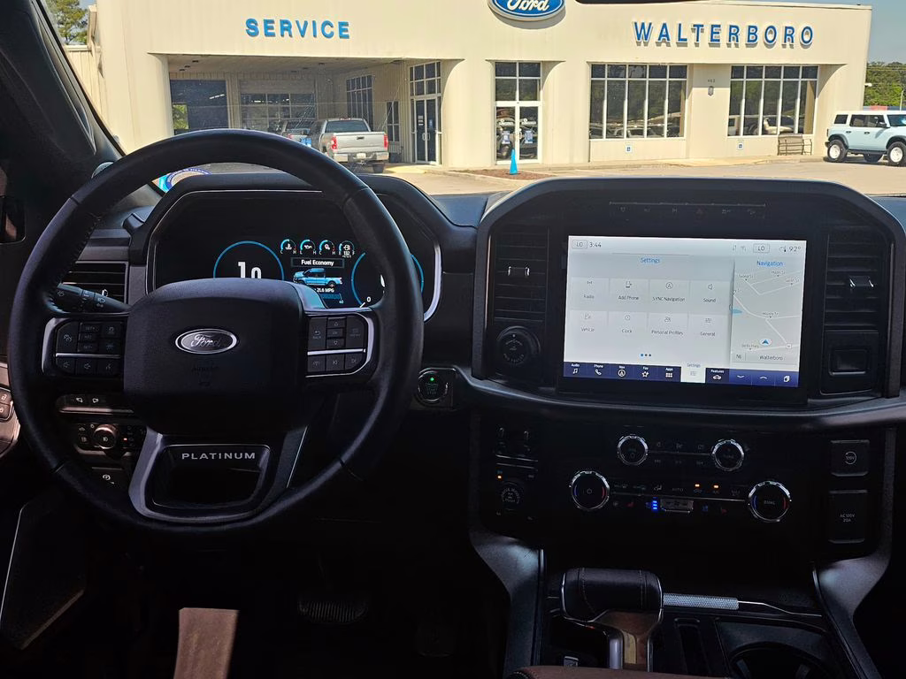 2022 Silver Metallic Ford F-150 Platinum 4X4 Truck