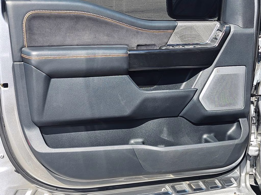 2022 Silver Metallic Ford F-150 Platinum 4X4 Truck