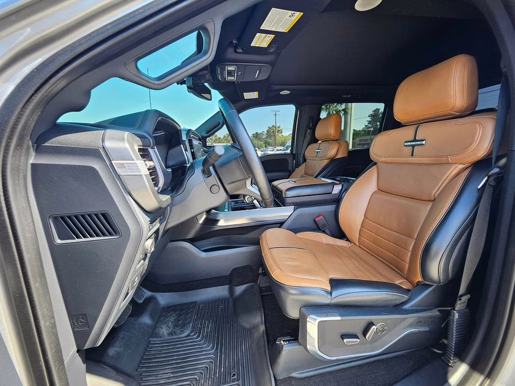 2022 Silver Metallic Ford F-150 Platinum 4X4 Truck