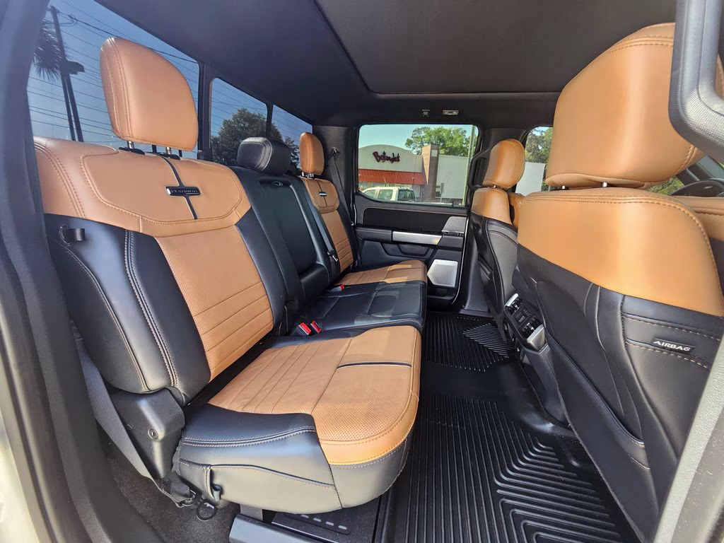2022 Silver Metallic Ford F-150 Platinum 4X4 Truck