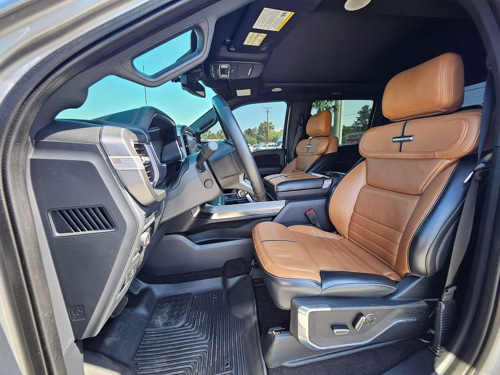 2022 Silver Metallic Ford F-150 Platinum 4X4 Truck