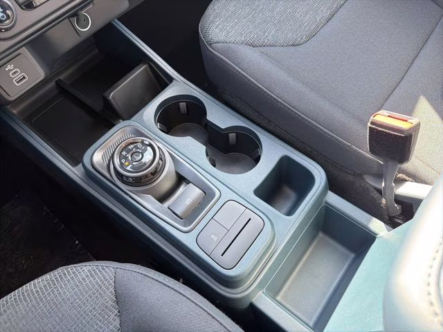 2026 Oxford White Ford Maverick XL FWD Truck