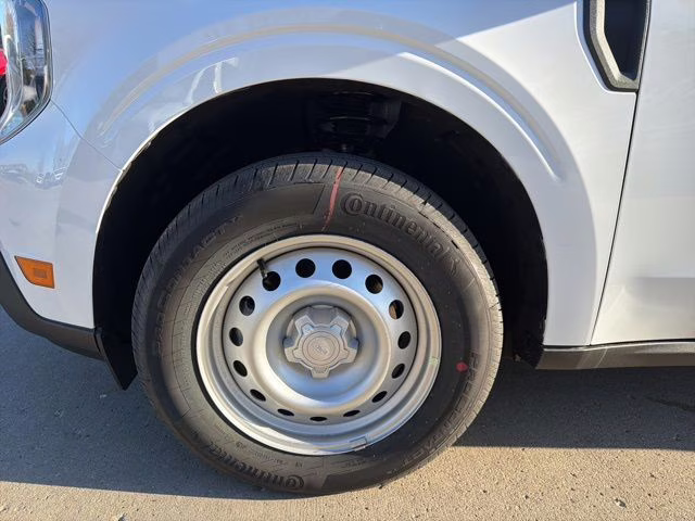 2026 Oxford White Ford Maverick XL FWD Truck