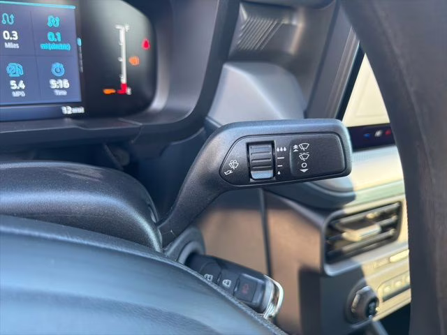 2026 Oxford White Ford Maverick XL FWD Truck