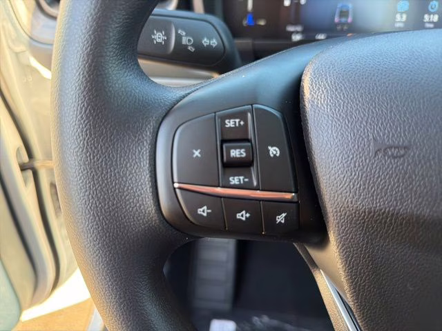 2026 Oxford White Ford Maverick XL FWD Truck