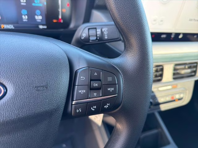 2026 Oxford White Ford Maverick XL FWD Truck