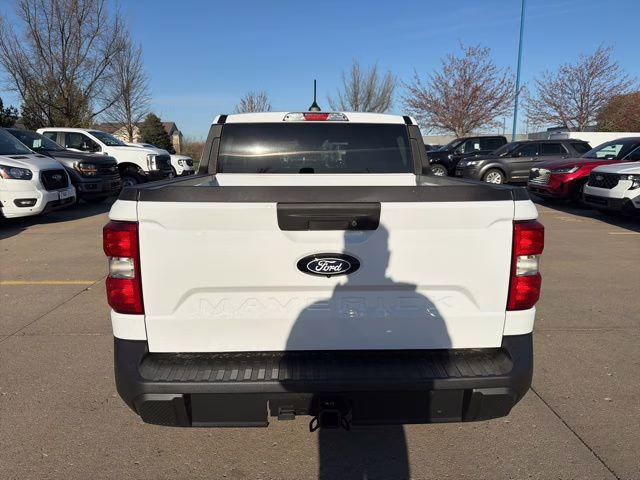 2026 Oxford White Ford Maverick XL FWD Truck