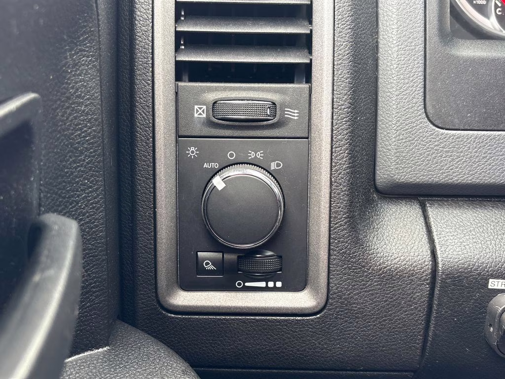 2014 Bright White Clearcoat Ram 1500 Tradesman 4X4 Truck