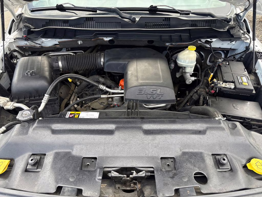 2014 Bright White Clearcoat Ram 1500 Tradesman 4X4 Truck