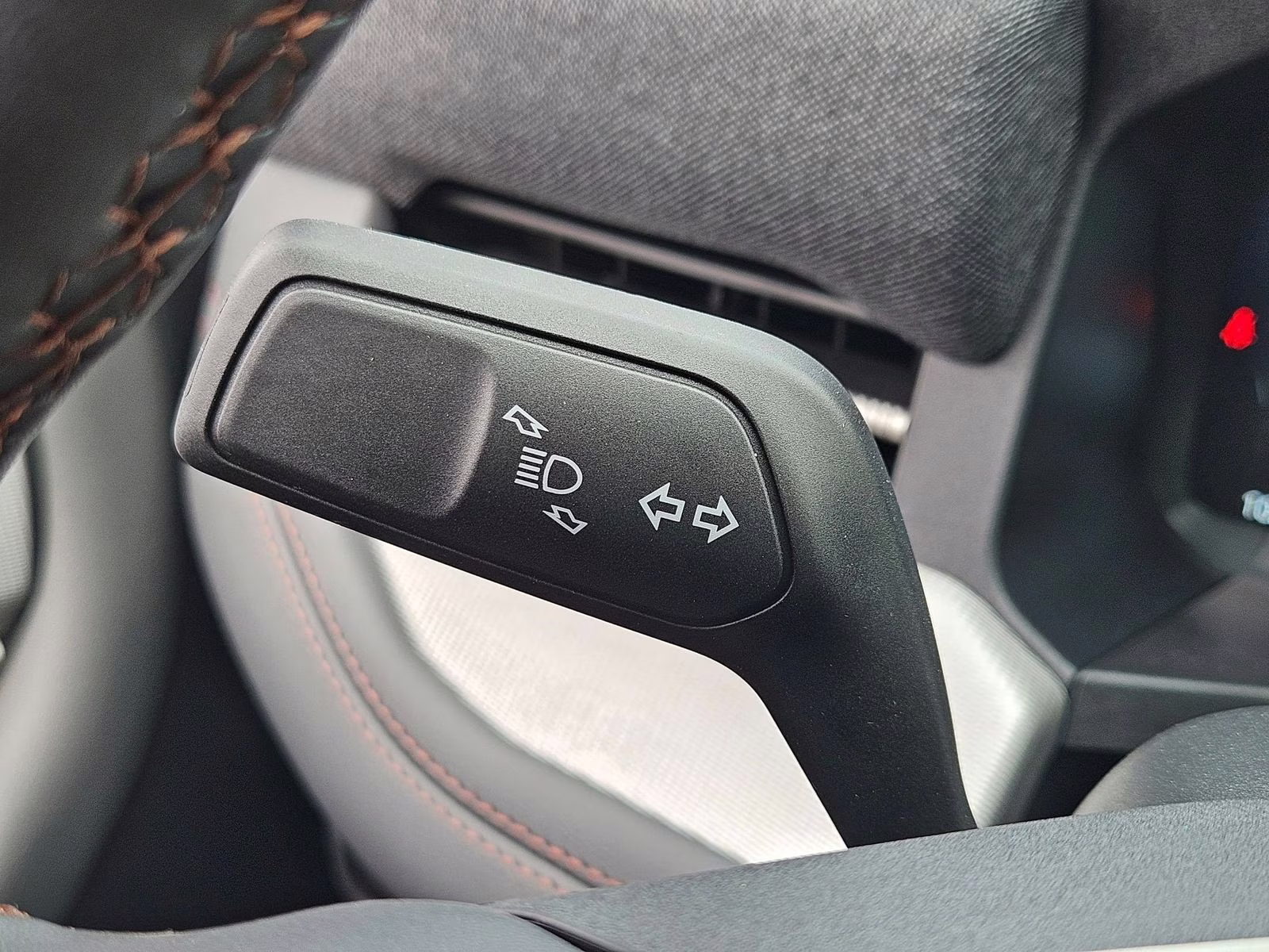 2026 Vapor Blue Ford Explorer Active 4X4 SUV