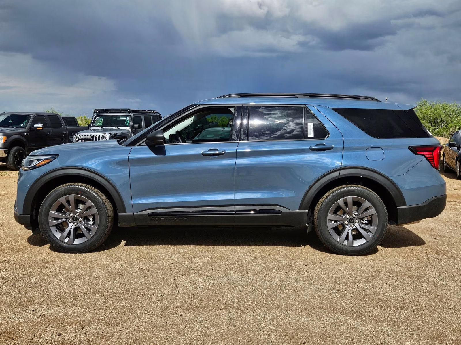 2026 Vapor Blue Ford Explorer Active 4X4 SUV