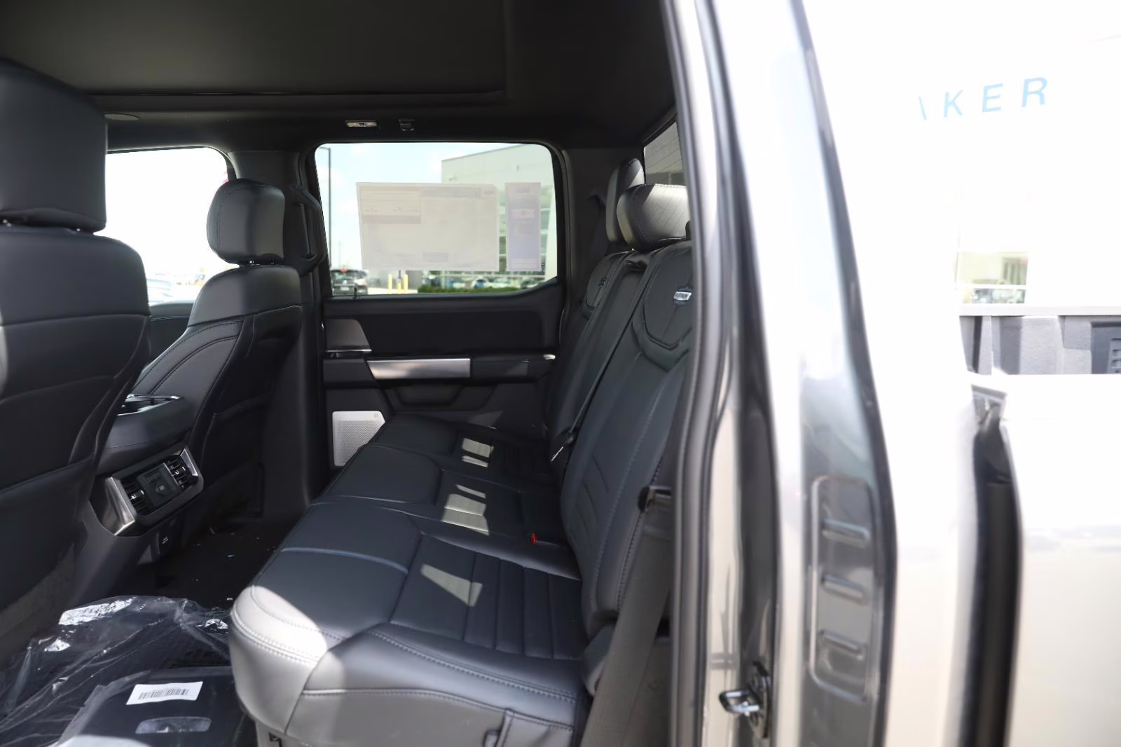 2026 Carbonized Gray Metallic Ford Super Duty F-250 SRW Platinum 4X4 Truck