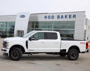 2026 Star White Metallic Tri-Coat Ford Super Duty F-250 SRW Platinum 4X4 Truck