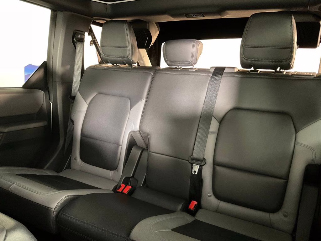 2021 Oxford White Ford Bronco Black Diamond 4X4 SUV