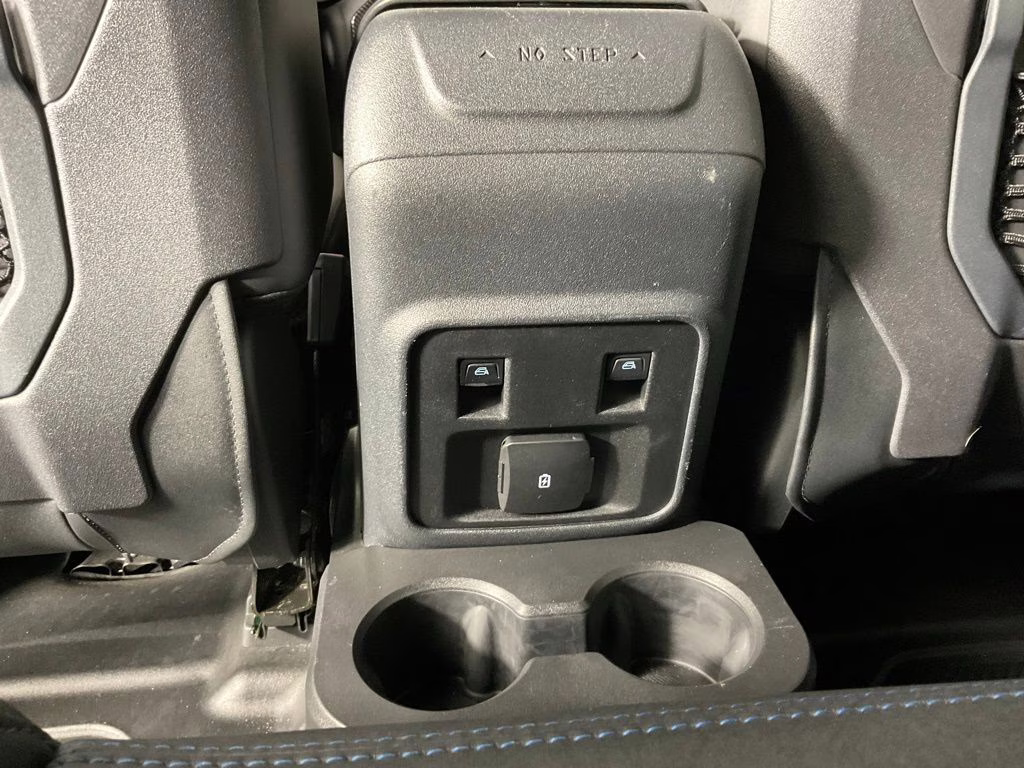 2021 Oxford White Ford Bronco Black Diamond 4X4 SUV