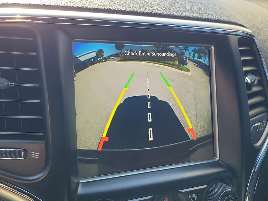 2018 Diamond Black Crystal Pearlcoat Jeep Grand Cherokee Limited RWD SUV