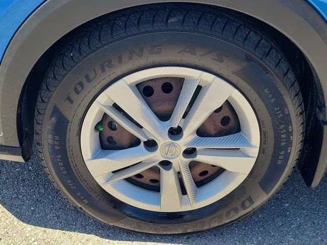 2022 Electric Blue Metallic Nissan Kicks S FWD SUV