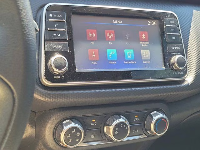 2022 Electric Blue Metallic Nissan Kicks S FWD SUV