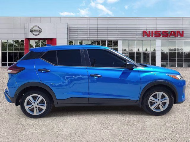 2022 Electric Blue Metallic Nissan Kicks S FWD SUV