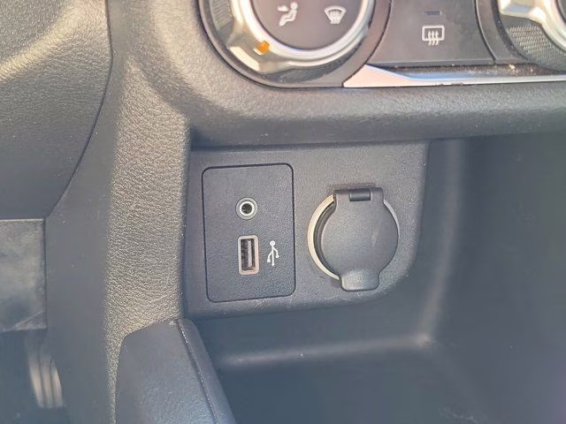 2022 Electric Blue Metallic Nissan Kicks S FWD SUV