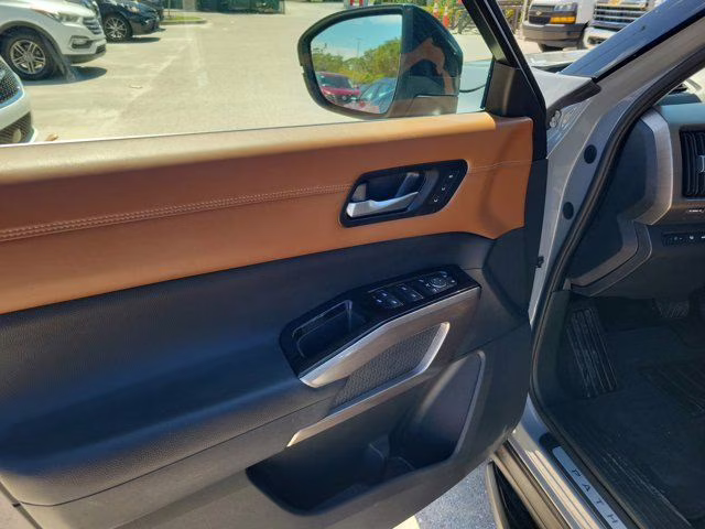 2024 Super Black Nissan Pathfinder Platinum 4X4 SUV