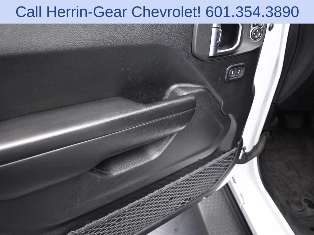 2021 Bright White Clearcoat Jeep Wrangler Unlimited Willys 4X4 SUV