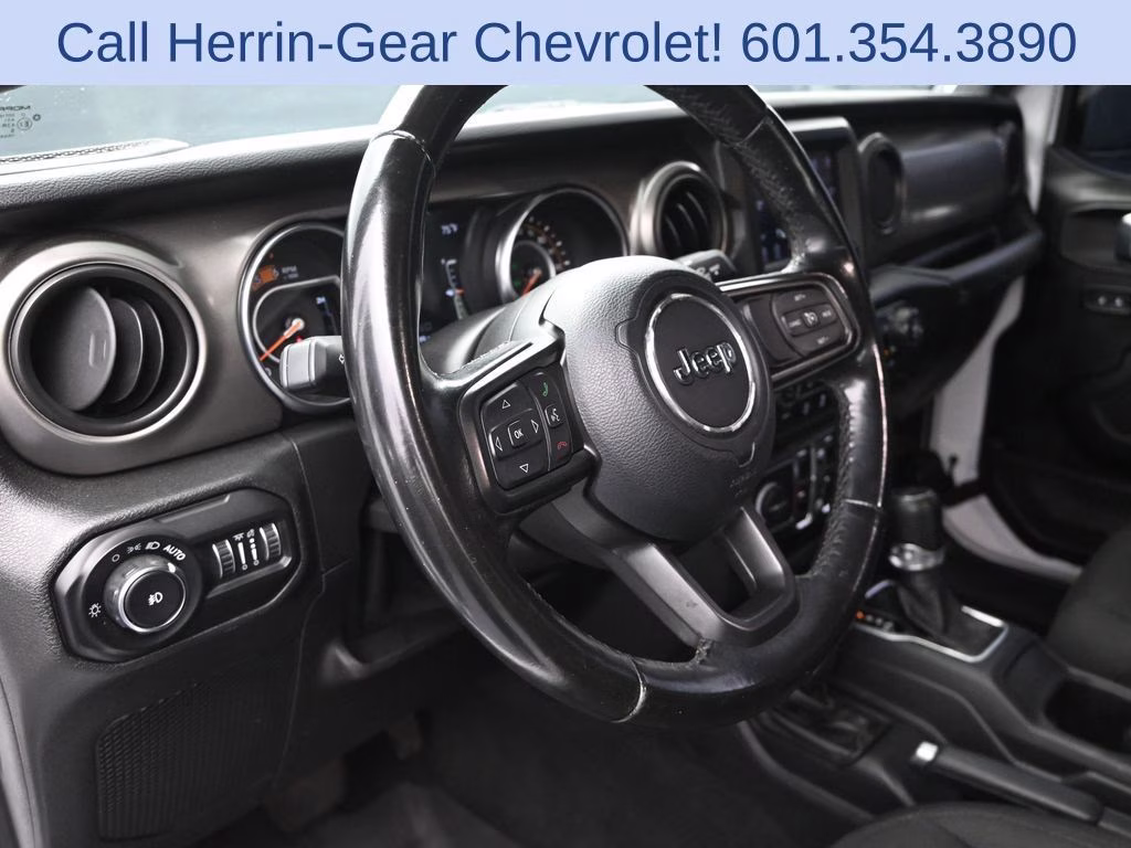 2021 Bright White Clearcoat Jeep Wrangler Unlimited Willys 4X4 SUV