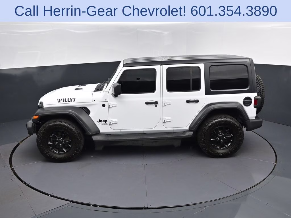 2021 Bright White Clearcoat Jeep Wrangler Unlimited Willys 4X4 SUV