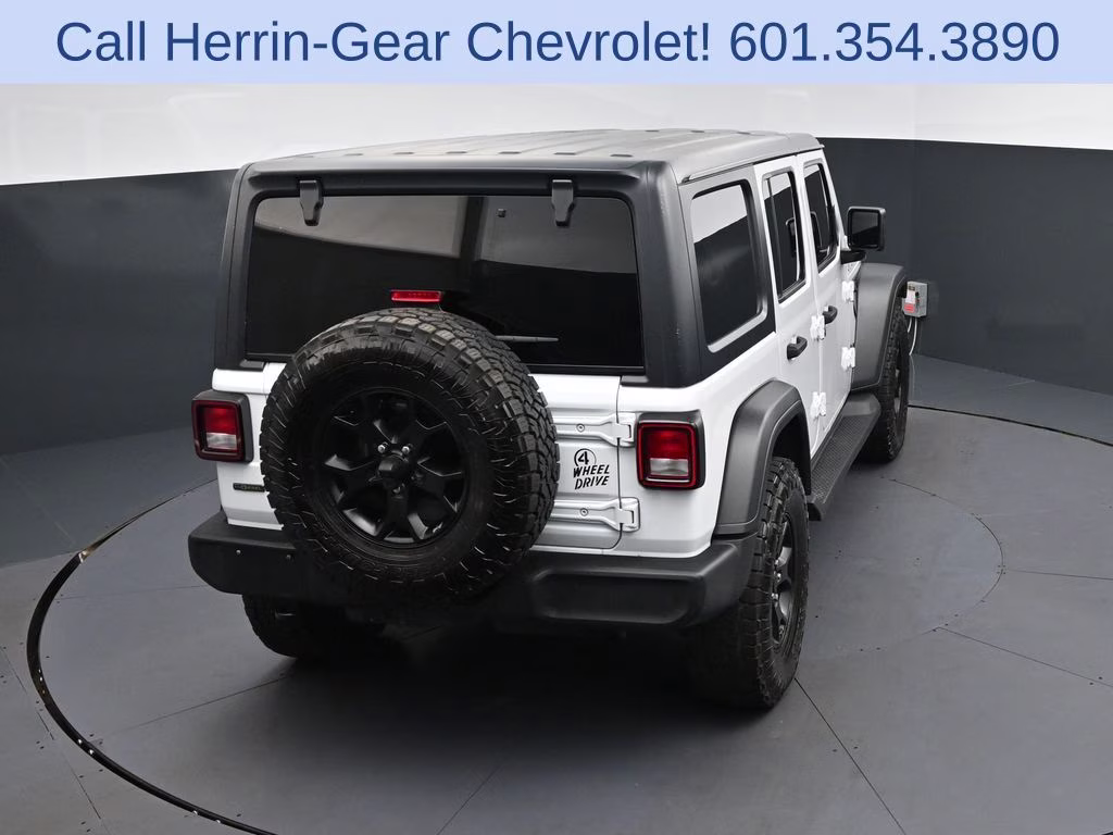 2021 Bright White Clearcoat Jeep Wrangler Unlimited Willys 4X4 SUV