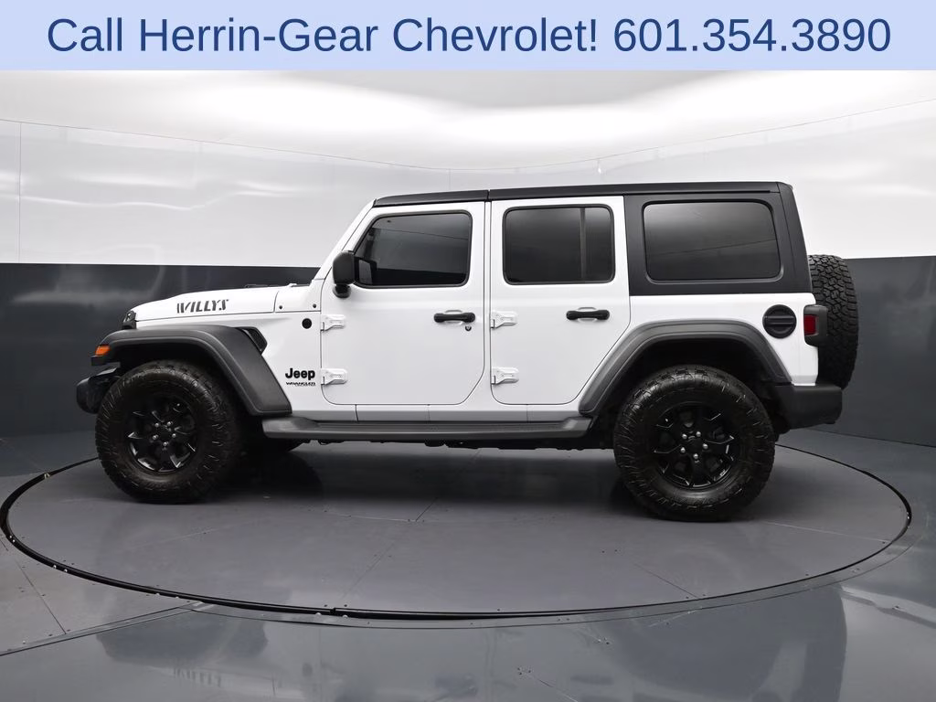 2021 Bright White Clearcoat Jeep Wrangler Unlimited Willys 4X4 SUV