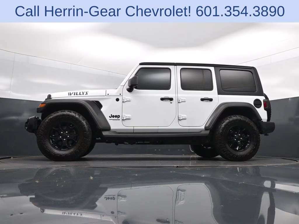 2021 Bright White Clearcoat Jeep Wrangler Unlimited Willys 4X4 SUV