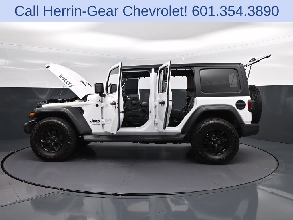 2021 Bright White Clearcoat Jeep Wrangler Unlimited Willys 4X4 SUV