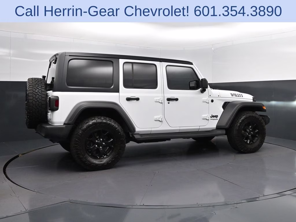 2021 Bright White Clearcoat Jeep Wrangler Unlimited Willys 4X4 SUV