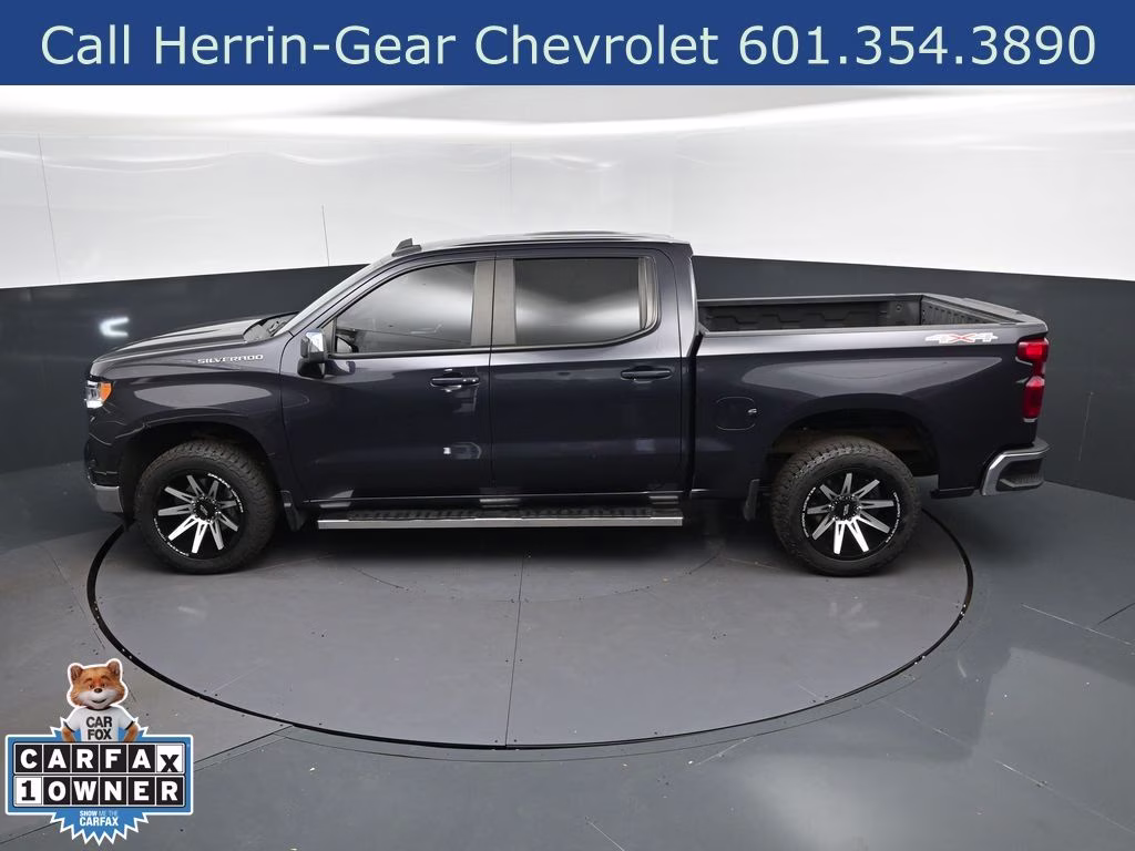 2023 Ash Chevrolet Silverado 1500 LT 4X4 Truck