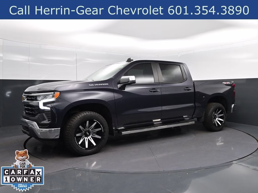 2023 Ash Chevrolet Silverado 1500 LT 4X4 Truck