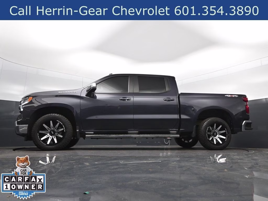 2023 Ash Chevrolet Silverado 1500 LT 4X4 Truck