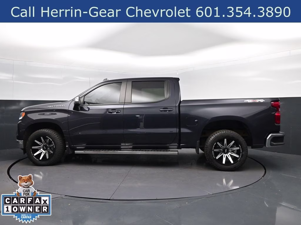 2023 Ash Chevrolet Silverado 1500 LT 4X4 Truck