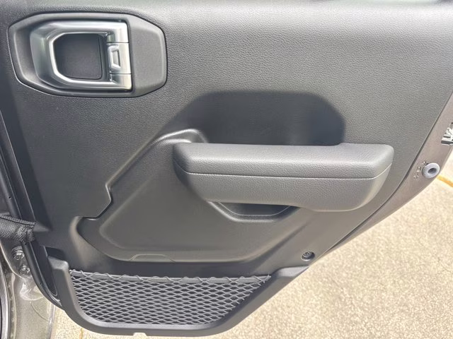 2026 Granite Crystal Metallic Clearcoat Jeep Wrangler Sport 4X4 Convertible