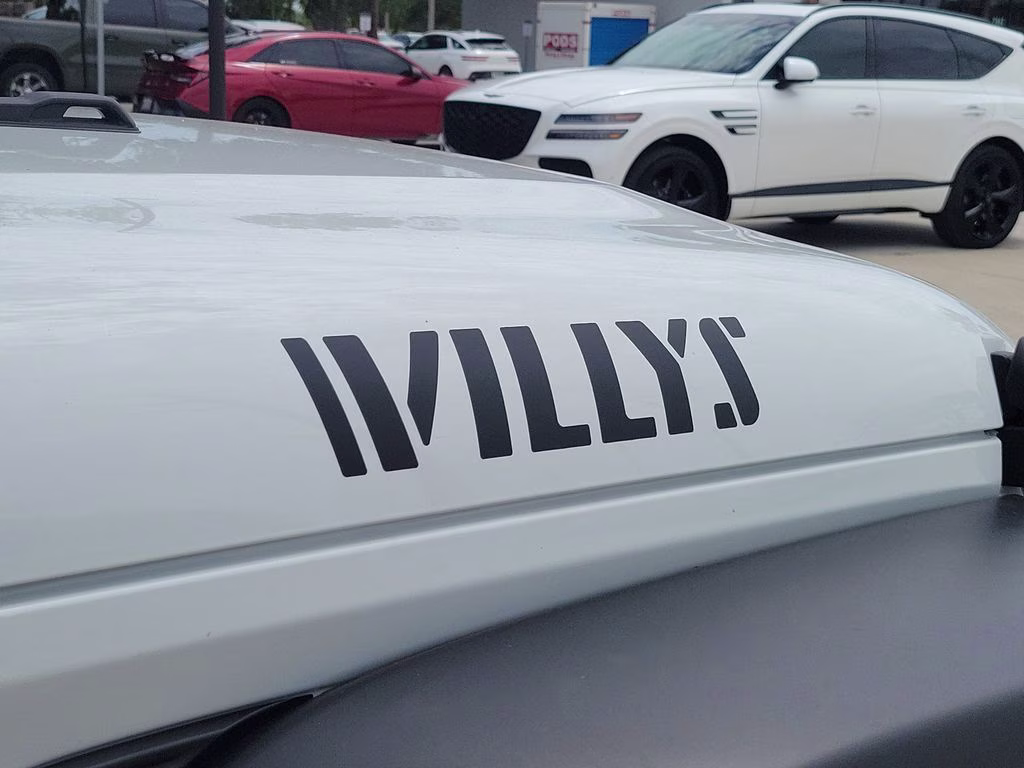 2021 Bright White Clearcoat Jeep Wrangler Willys 4X4 SUV