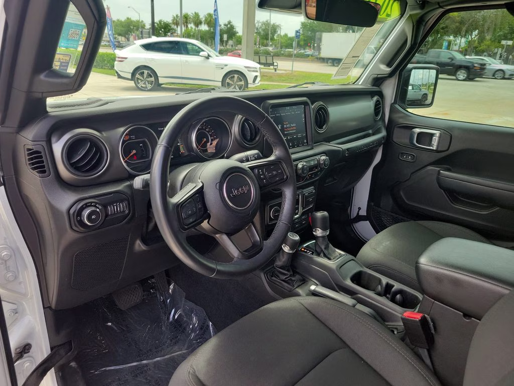 2021 Bright White Clearcoat Jeep Wrangler Willys 4X4 SUV