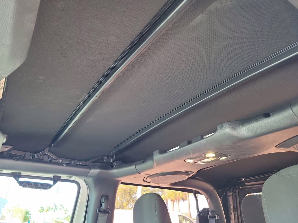 2021 Bright White Clearcoat Jeep Wrangler Willys 4X4 SUV