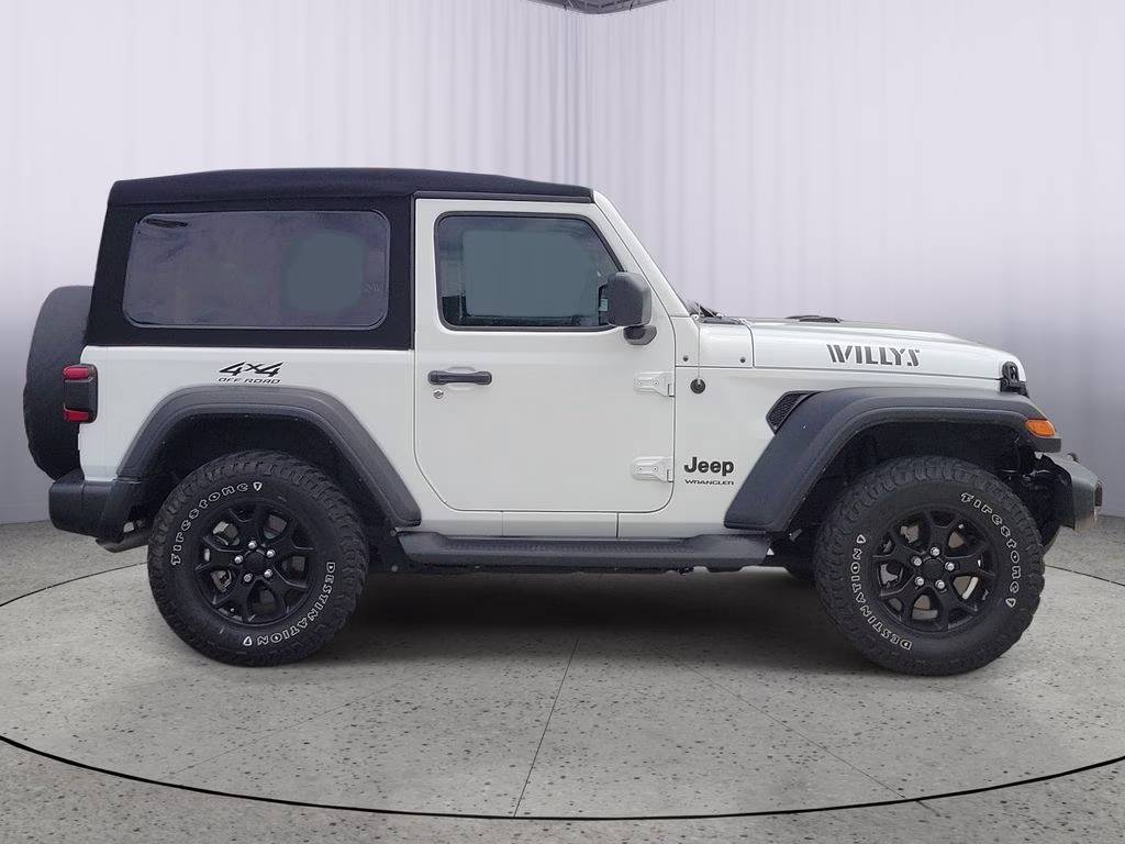 2021 Bright White Clearcoat Jeep Wrangler Willys 4X4 SUV