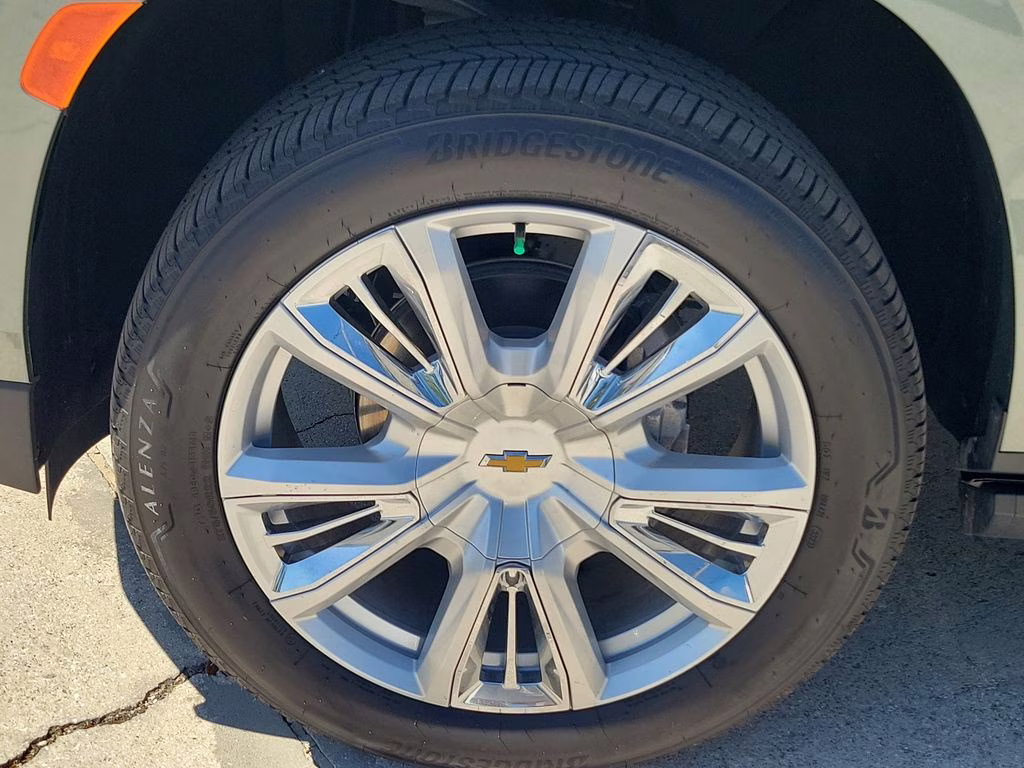 2023 Silver Sage Metallic Chevrolet Tahoe High Country 4X4 SUV