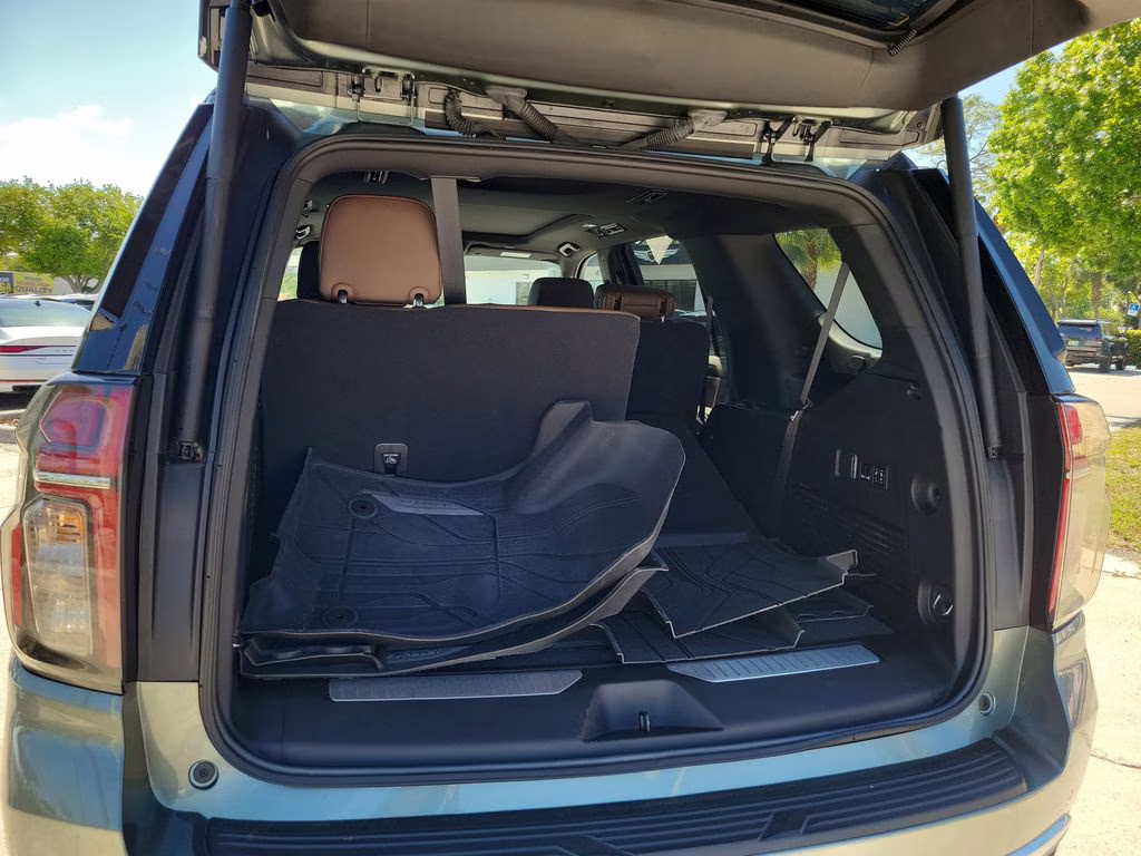 2023 Silver Sage Metallic Chevrolet Tahoe High Country 4X4 SUV