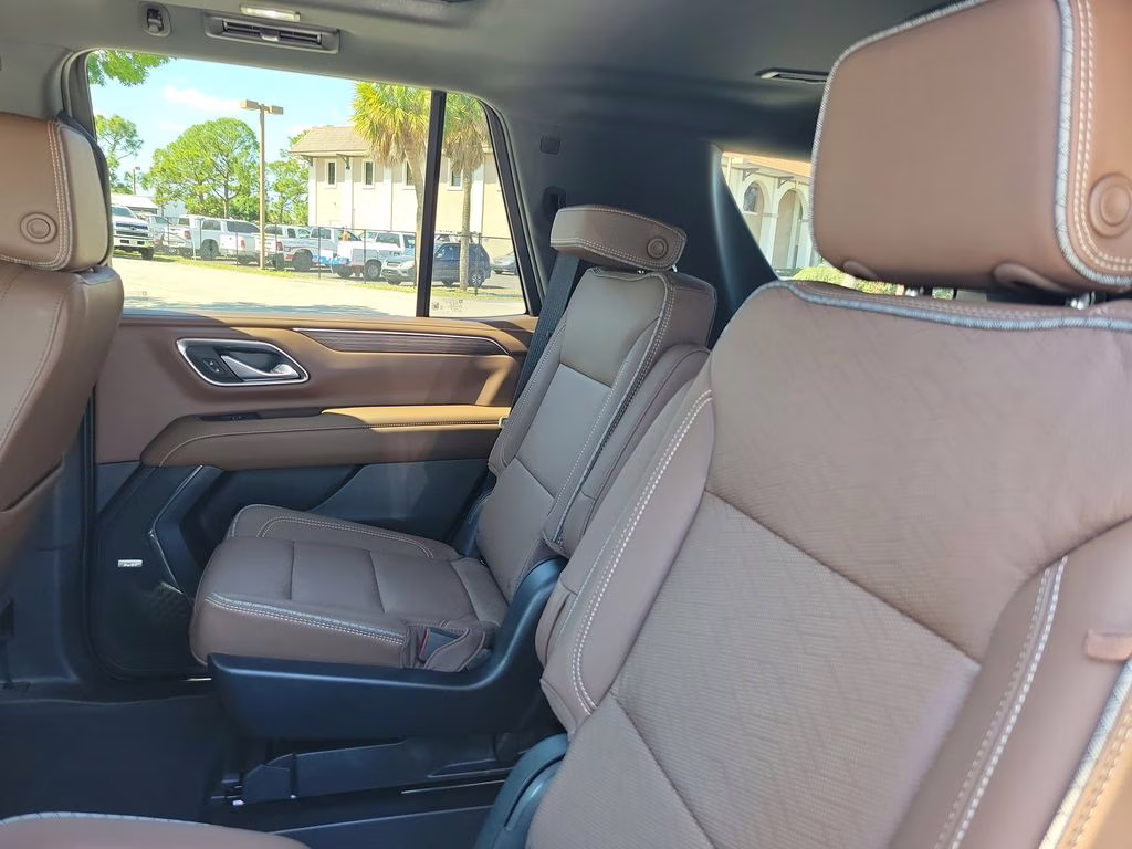 2023 Silver Sage Metallic Chevrolet Tahoe High Country 4X4 SUV