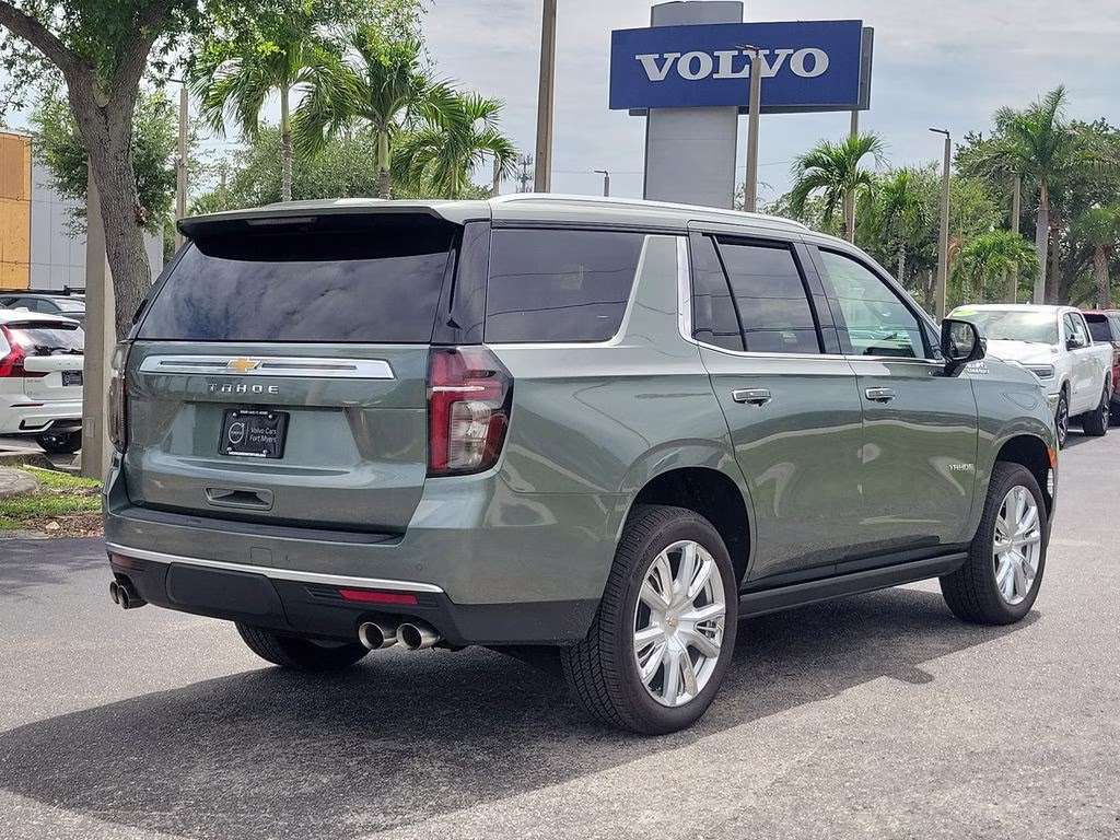2023 Silver Sage Metallic Chevrolet Tahoe High Country 4X4 SUV