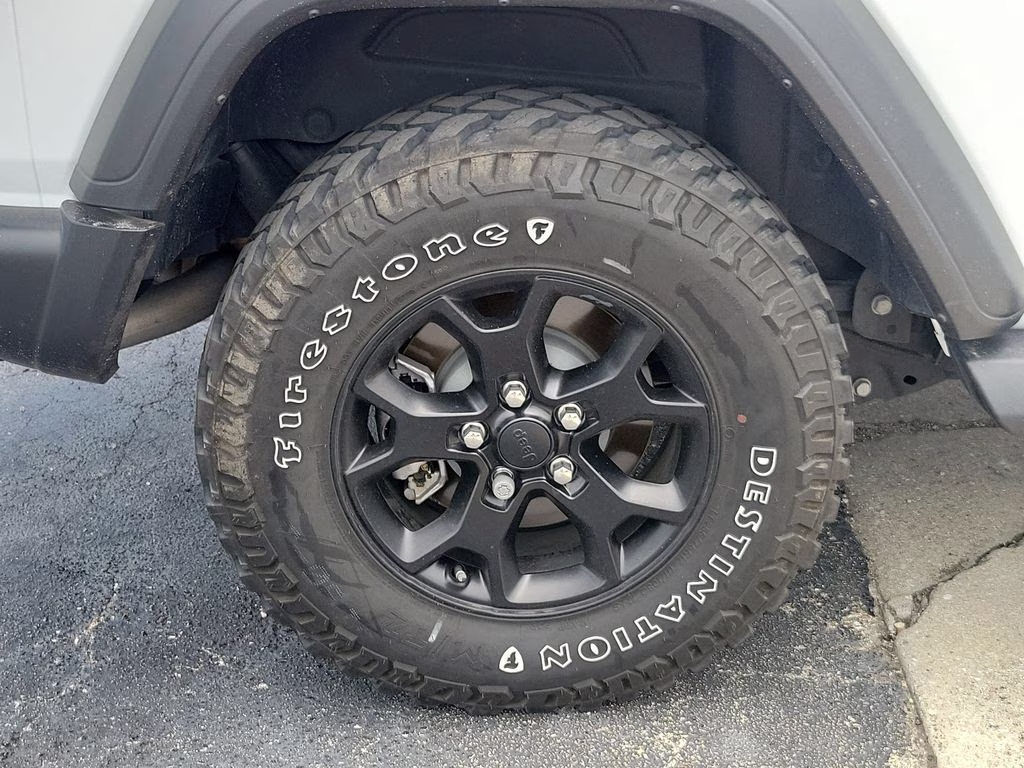 2021 Bright White Clearcoat Jeep Wrangler Willys 4X4 SUV